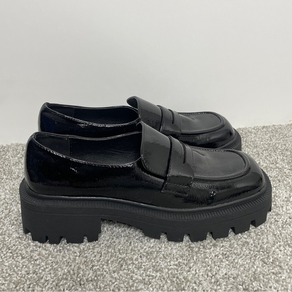 NEW Urban Outfitters Womens 10 Black Uo Greyson Penny Loafer Patent - Picture 6 of 8